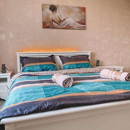 Luxury Sky Apartment تشيسيناو المظهر الخارجي الصورة