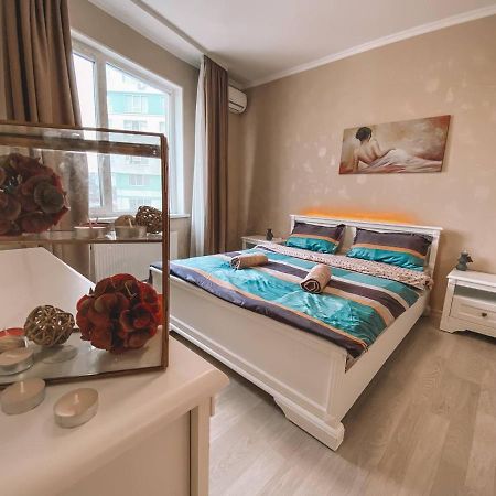 Luxury Sky Apartment تشيسيناو المظهر الخارجي الصورة
