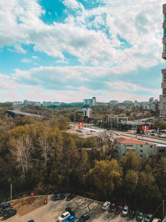 Luxury Sky Apartment تشيسيناو المظهر الخارجي الصورة